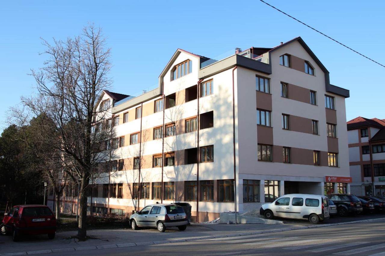 Apartman "Park" 리브노 외부 사진